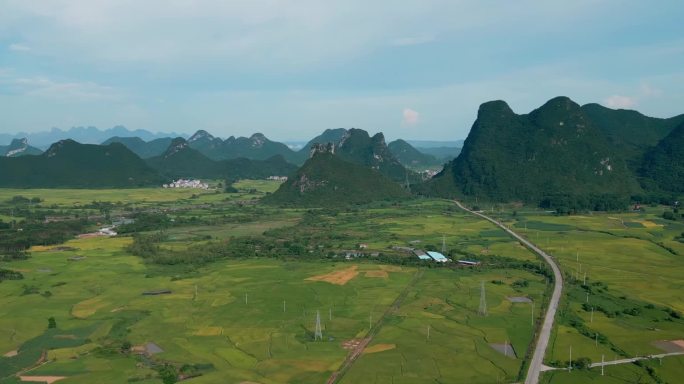 农业乡村绿色风景稻田土地村庄村落