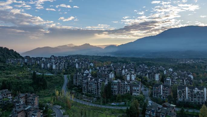 四川眉山峨嵋半山七里坪旅游度假区航拍延时