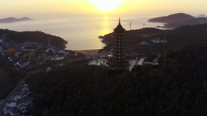 4K航拍普陀山宝陀讲寺普门万佛宝塔日出
