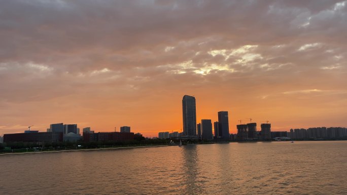 陕西西安后海晚霞夕阳落日