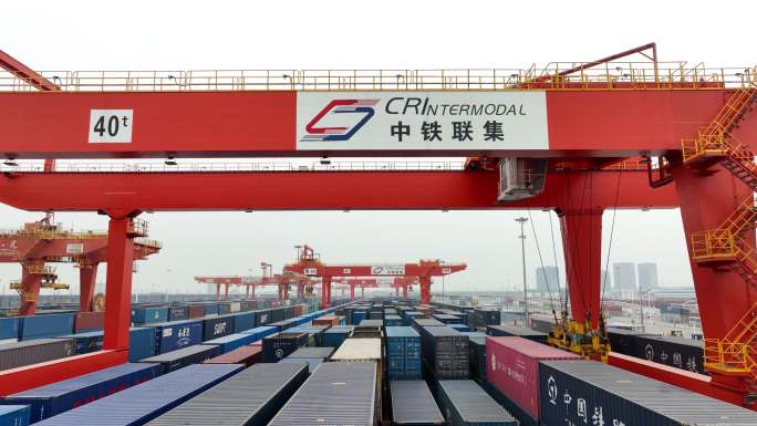 西安港中欧班列西安国际港务区国际货运班列