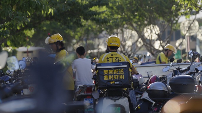 美团饿了么快递骑手城市外卖奋斗外卖小哥