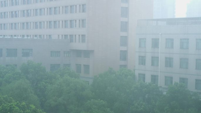 【4K视频】暴雨大雨强降雨