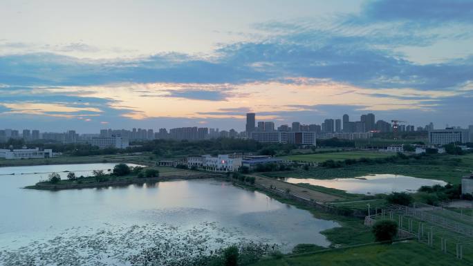 航拍华中农业大学麦田湖泊日落4k60