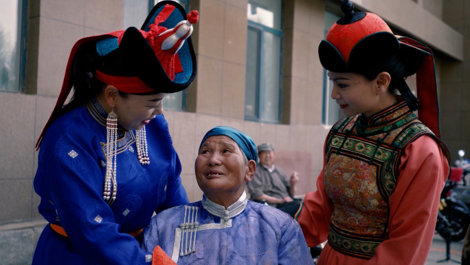 乌兰牧骑历史慰问表演演出