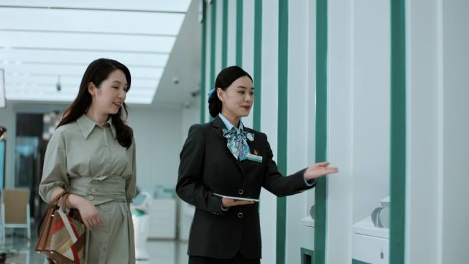 客户办理银行卡业务4k