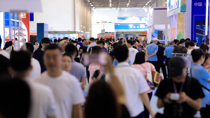 大型展会人流展会展销会人群展会人流