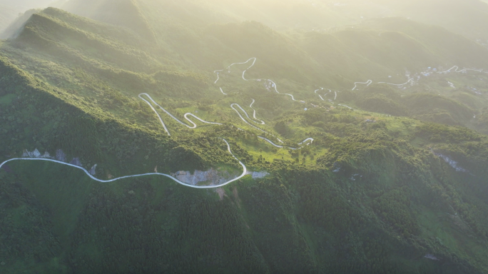 蜿蜒山路航拍盘山公路