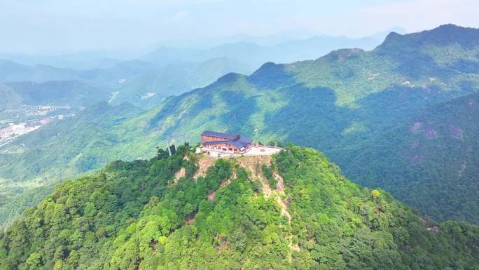 江西德兴大茅山风光