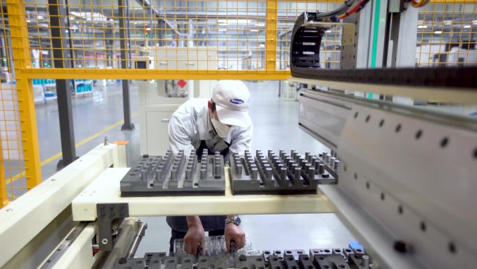 机器生产 运输 装载 卸载