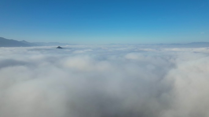 云上日出 高山 云层 高空航拍