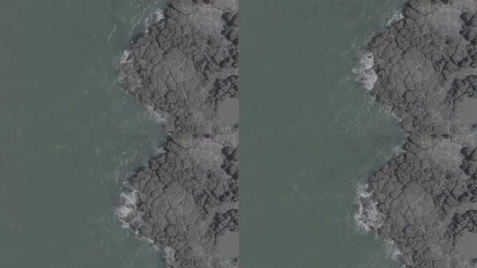 大海航拍海浪黑礁石4K原始素材