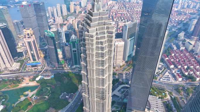 上海浦东新区航拍陆家嘴三件套金茂大厦高楼