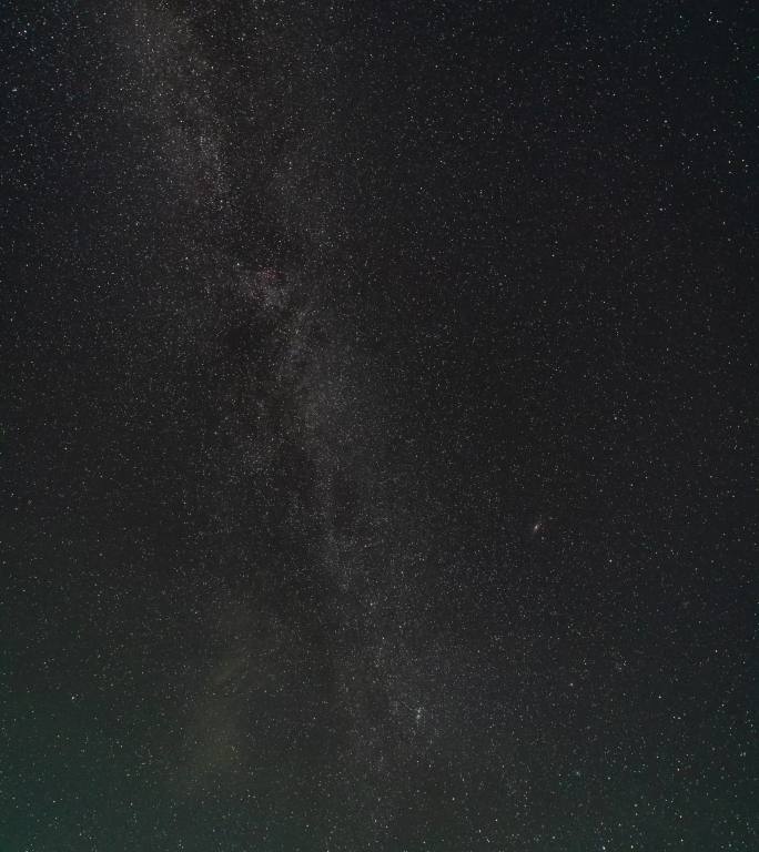 2024英仙座流星雨银河星空延时摄影