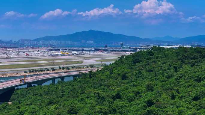 航拍港珠澳大桥香港机场国泰航空飞机起飞