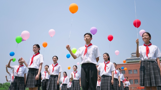 气球奔跑学生放飞气球