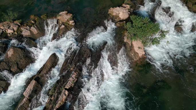 山泉流水水水花溅水流动液体溪流湖水河水