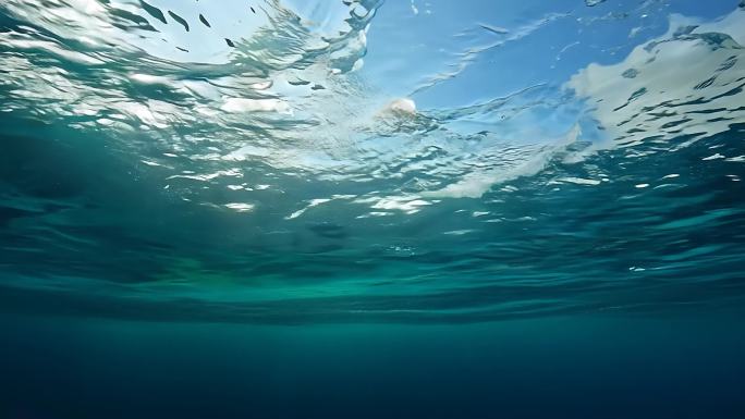 水下视角看水面水浪海浪翻滚