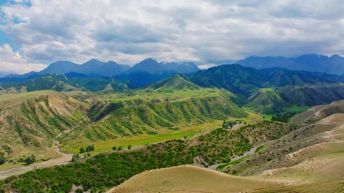 鹿角湾的沟壑与峡谷