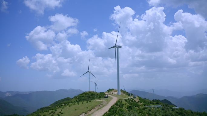 大山风力发电 风车山 山顶风车