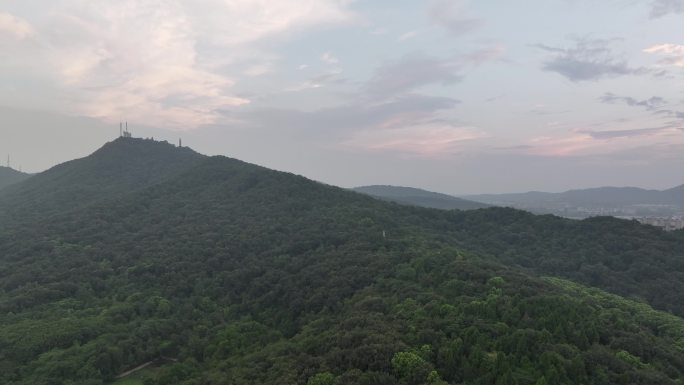 航拍襄阳岘山虎头山森林公园绿色自然风光