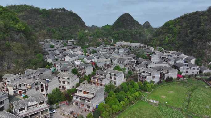 贵州安顺市高荡村千年布依古寨航拍风光