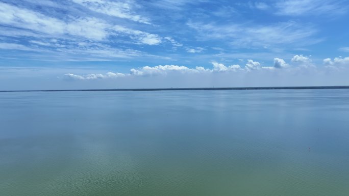 多云 湖面 蓝天 湖 晴朗