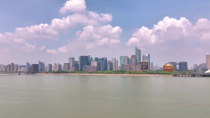 航拍钱塘江江景建筑群杭州高楼蓝天白云
