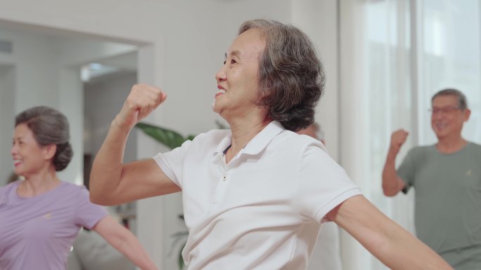 老人锻炼身体