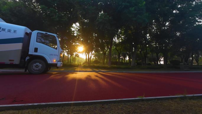 吸尘车清扫道路升格 公园清扫