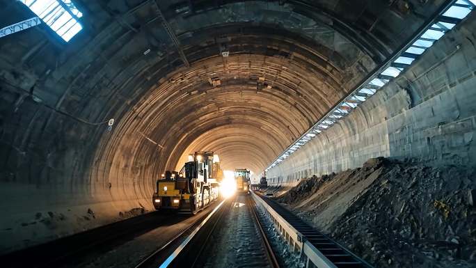 地铁隧道施工作业