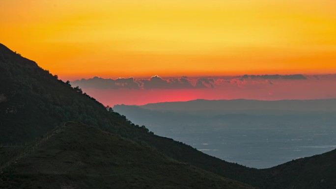 大同阳高六棱山日落夕阳延时视频