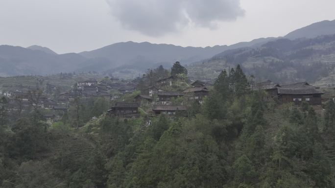 贵州黔东南雷山县雀鸟苗寨传统民居航拍风光