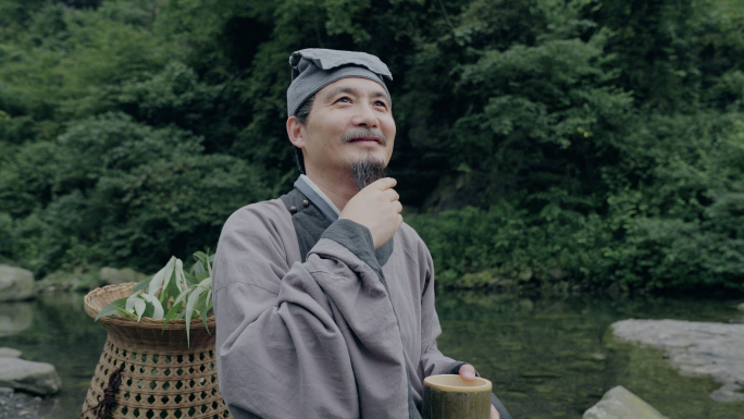 古人森林大山寻找寻水寻源采药白酒