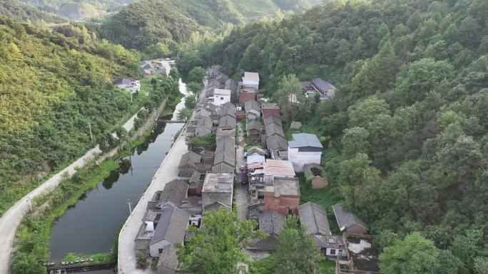 新县苏河乡新光村钱大湾