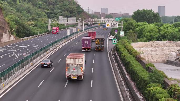 浙江高速公路港湾式停靠点实拍原素材