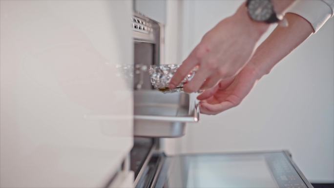 一家人幸福做饭美好生活