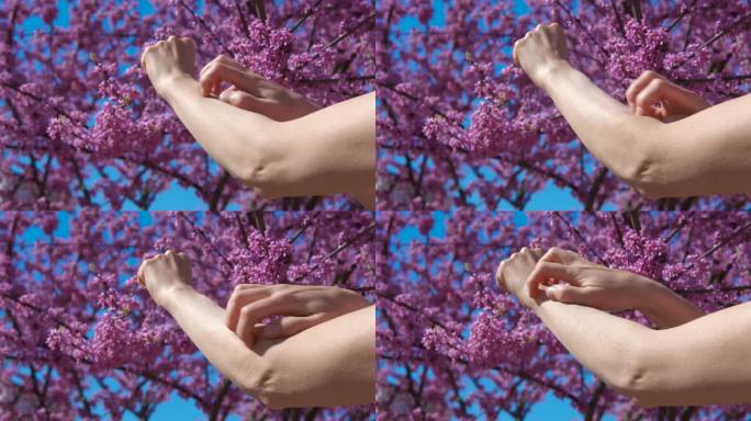 发痒的手在开花的树。