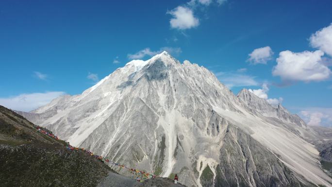 中国佛教四大神山之雅拉雪山