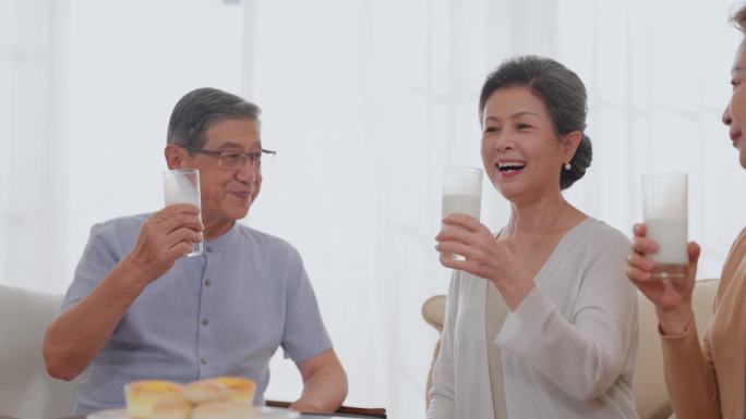 老年人