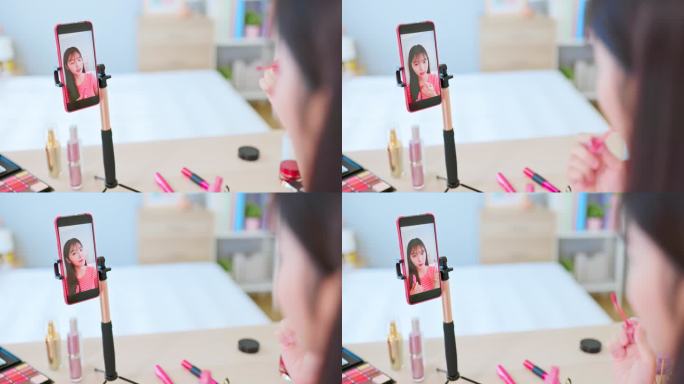 十几岁的女孩唇彩教程