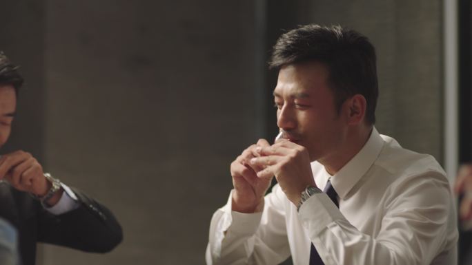 朋友应酬酒局吃饭喝酒接待聚餐聚会敬酒干杯