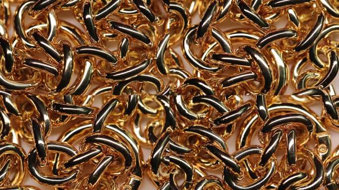 金链闭合，漂亮的金链旋转，首饰，装饰