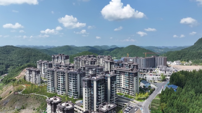 湖北恩施巴东野三关森林花海康养小镇