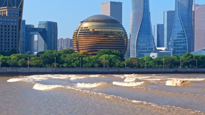 杭州钱塘江大潮