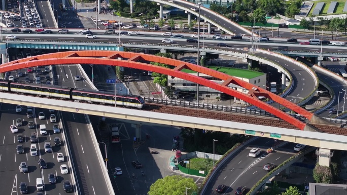 徐汇漕溪北路立交-地铁驶过