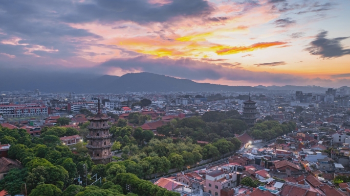 泉州古城开元寺东西塔朝霞延时