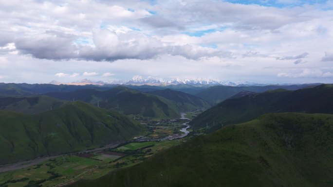 川西雪山贡嘎延时居里寺垭口