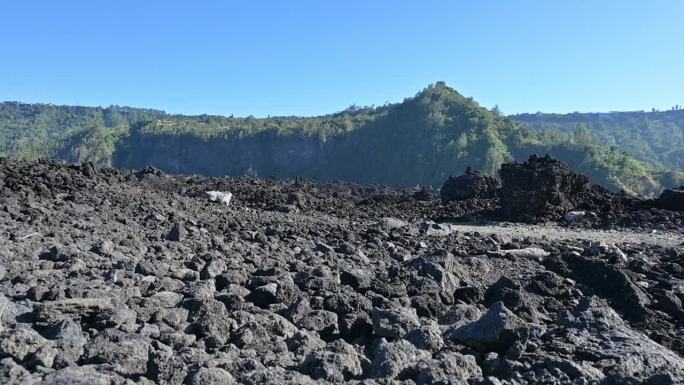 巴厘-印尼邦里摄政的巴图尔火山及其周围