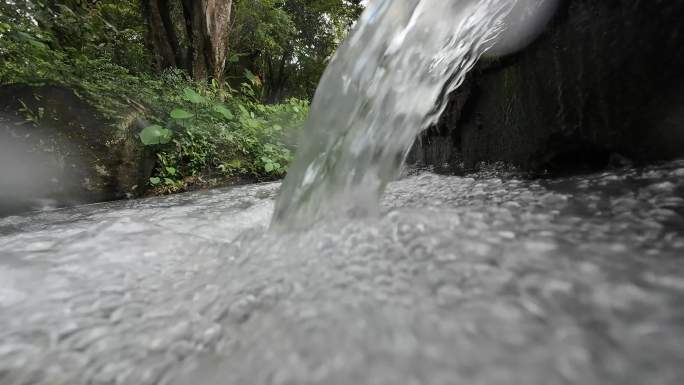 水流水下泡泡氧气升格